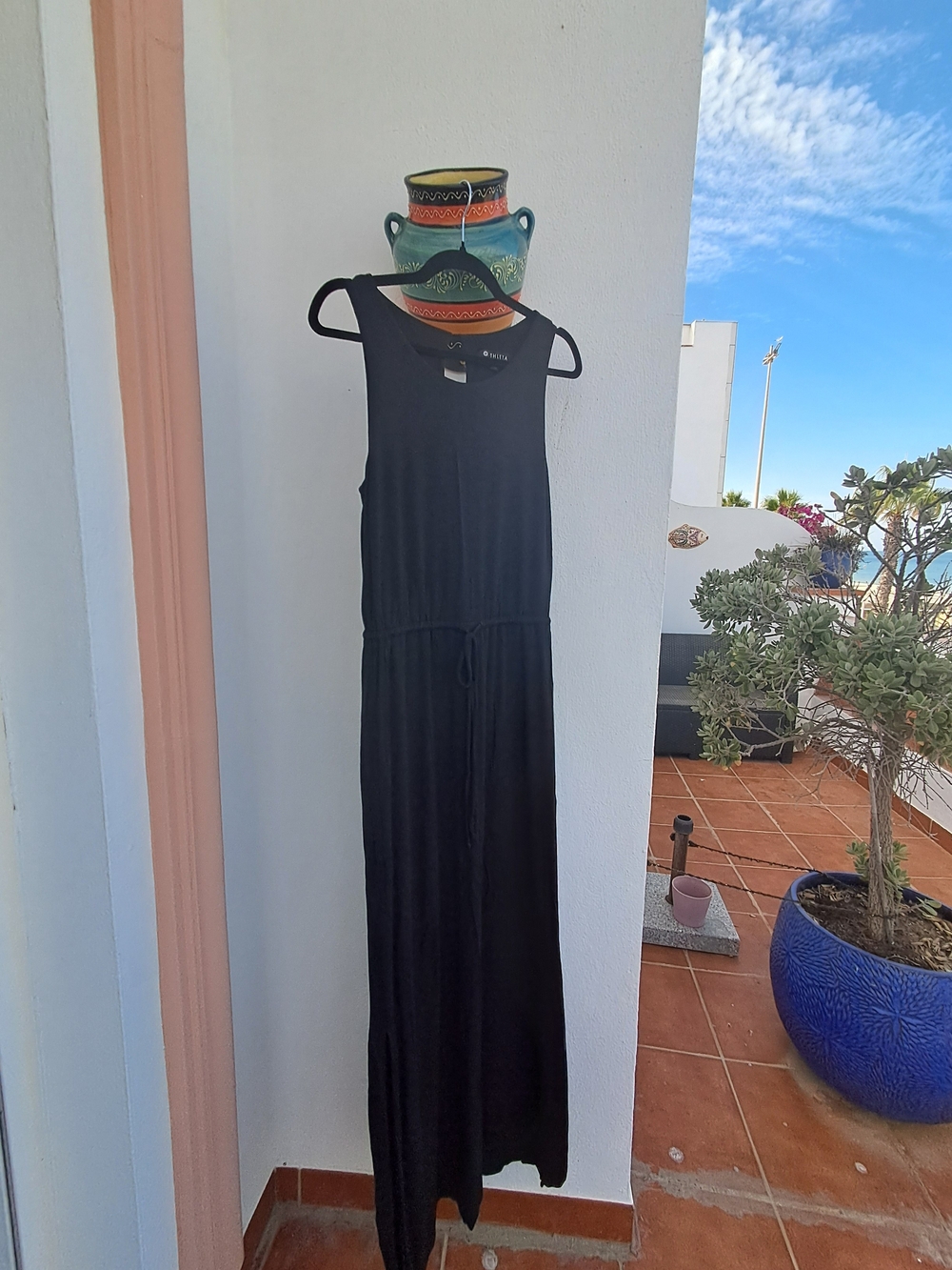 Athleta Black Sleeveless Drawstring Maxi Dress